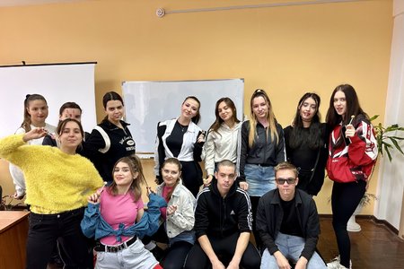 День студента у стилі 90-х: драйв, ностальгія та справжній студентський дух!