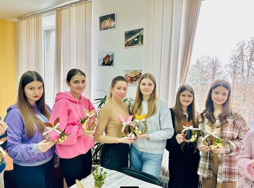 Workshop «Через творчість до затишку: Easter Bunny»