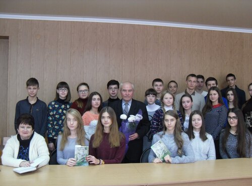 Презентація книги Віктора Сигиди «Заповідь батька» для майбутніх студентів