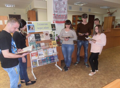 Диспут - думка «Книга в епоху Інтернету»