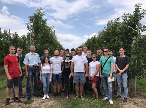 Практичне заняття з плодівництва у господарстві ТОВ «Виробничо-комерційна фірма «Октан»