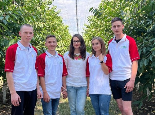 Історія ягідного саду із серця України 