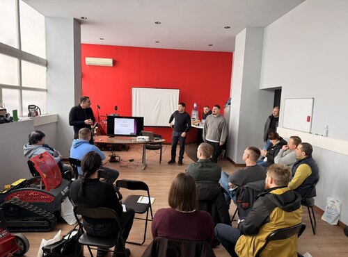 Практичний семінар «Газони: створення, догляд, техніка, удобрення»