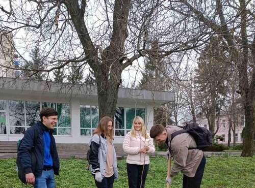 Екологічна акція «ПОСАДИ ДЕРЕВО МИРУ»