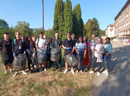 Всеукраїнська акція  «Хай небо буде мирним, а Україна чистою!»