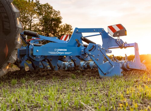 Lemken виводить на ринок глибокорозпушувач Onyx