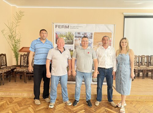 Науково-педагогічні працівники кафедри загального землеробства на Першій Соєвій Конференції «Соя Є»