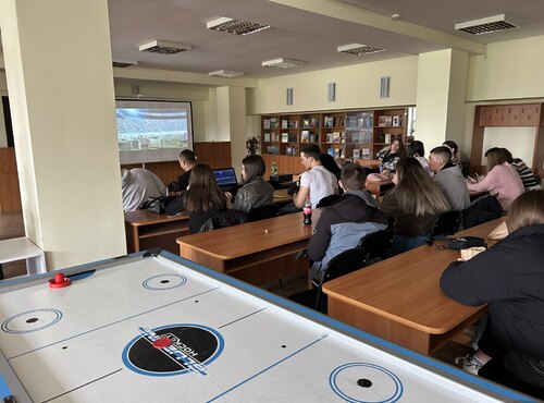 БЛАГОДІЙНИЙ ПЕРЕГЛЯД ФІЛЬМУ НА ФАКУЛЬТЕТІ МЕНЕДЖМЕНТУ