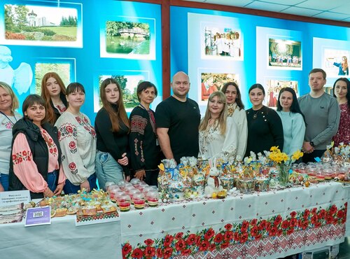 Творимо Великодні дива разом: благодійний ярмарок в УНУ