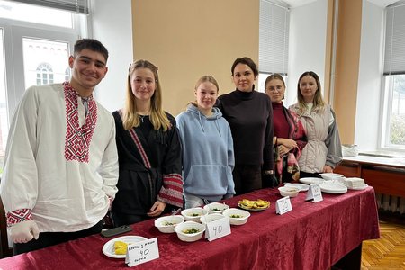 БЛАГОДІЙНА ЯРМАРКА НА ФАКУЛЬКЕТІ АГРОНОМІЇ – ДОБРІ СПРАВИ ОБ’ЄДНУЮТЬ