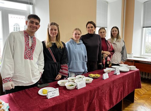 БЛАГОДІЙНА ЯРМАРКА НА ФАКУЛЬКЕТІ АГРОНОМІЇ – ДОБРІ СПРАВИ ОБ’ЄДНУЮТЬ