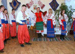 До дитячого притулку завітав Святий Миколай