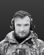 Єгор Лубашев, 34-річний Єгор Лубашев на псевдо Іззі поліг 10 червня 2023 року біля села Іванівське на Донеччині. Прикриваючи відхід побратимів, боєць врятував життя чотирьом хлопцям, а сам зазнав смертельних поранень.